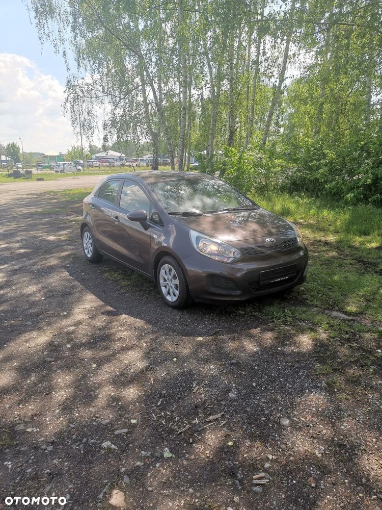 Kia Rio - 6