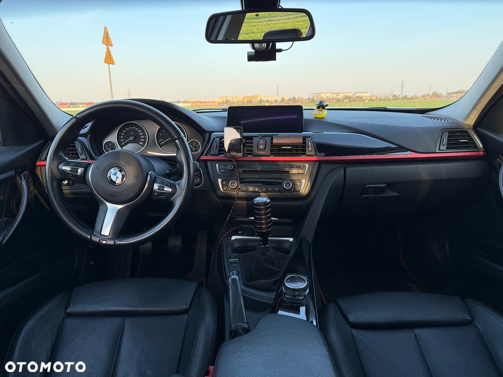 BMW Seria 3 335i xDrive Edition Sport - 25