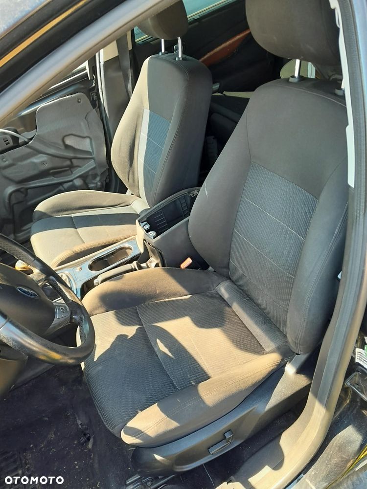 Części Ford Mondeo MK4 2.5  Kombi KPL KOMPLET FOTELI - 1