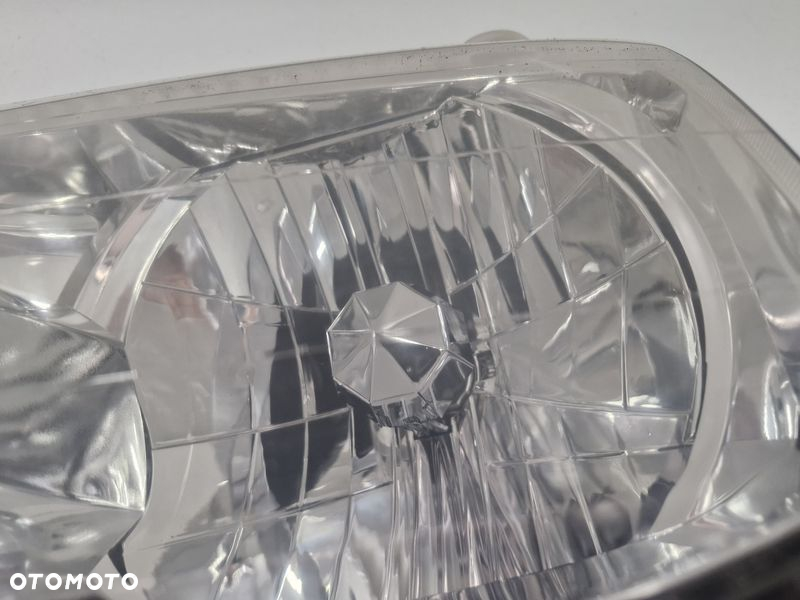 NISSAN X-TRAIL T30 LAMPA PRAWY PRZÓD PRAWA PRZEDNIA REFLEKTOR EU - 3
