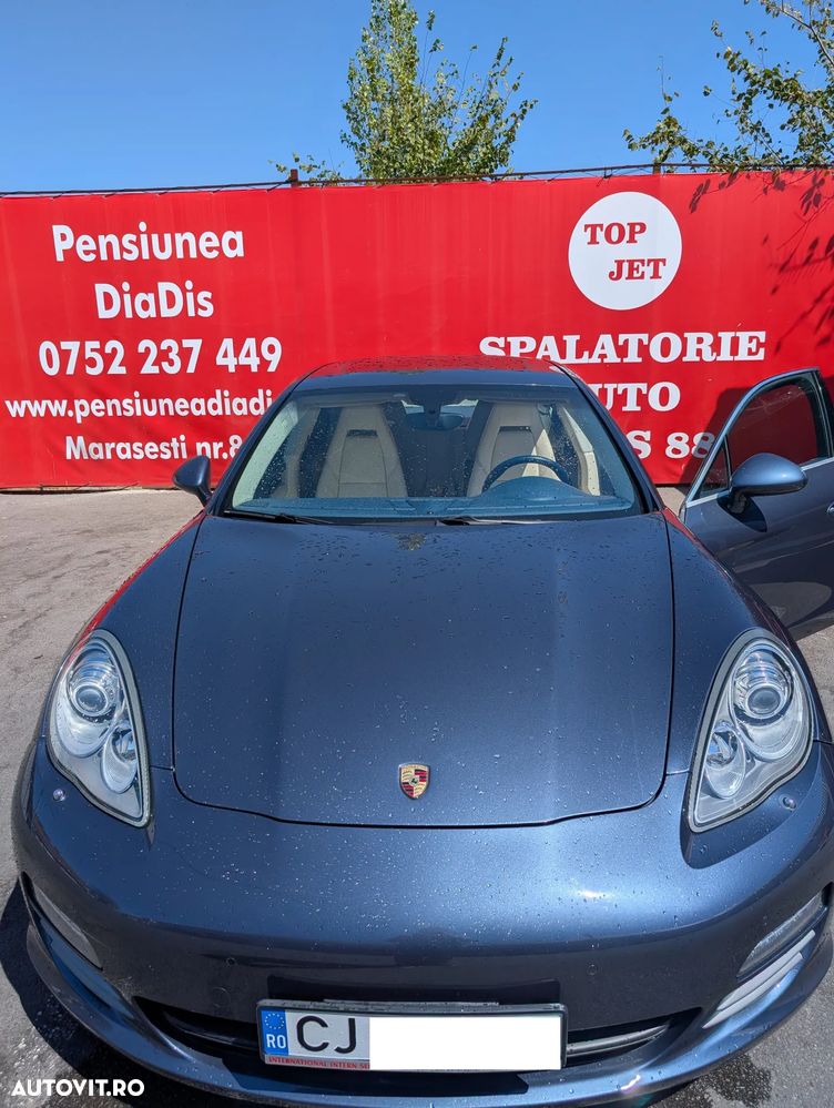 Porsche Panamera - 7