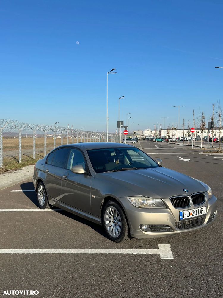 BMW Seria 3 318d DPF - 3