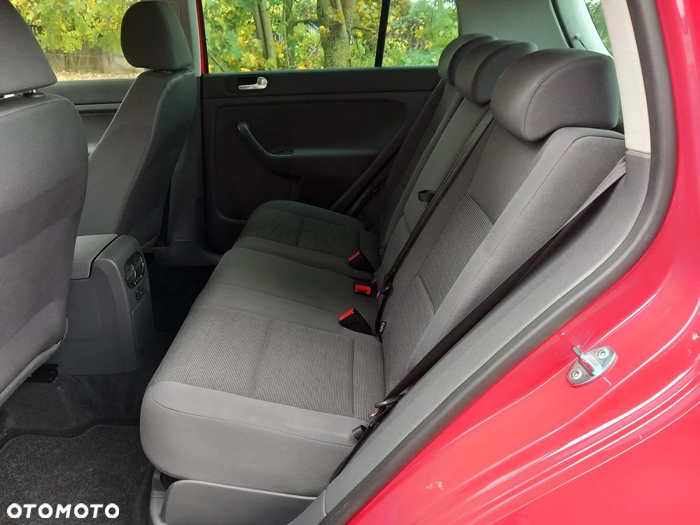 Volkswagen Golf Plus - 19
