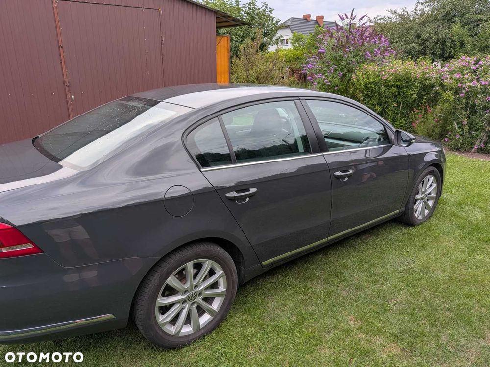 Volkswagen Passat - 3