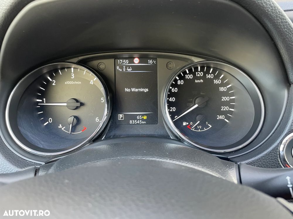 Nissan Qashqai 1.6 DCI Xtronic TEKNA+ - 23