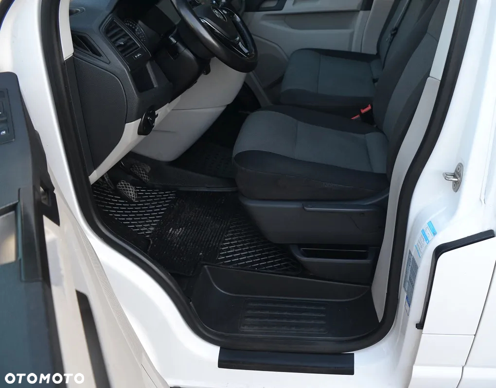 Volkswagen Transporter - 11