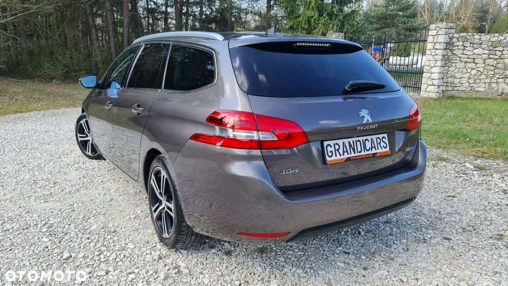 Peugeot 308 - 5