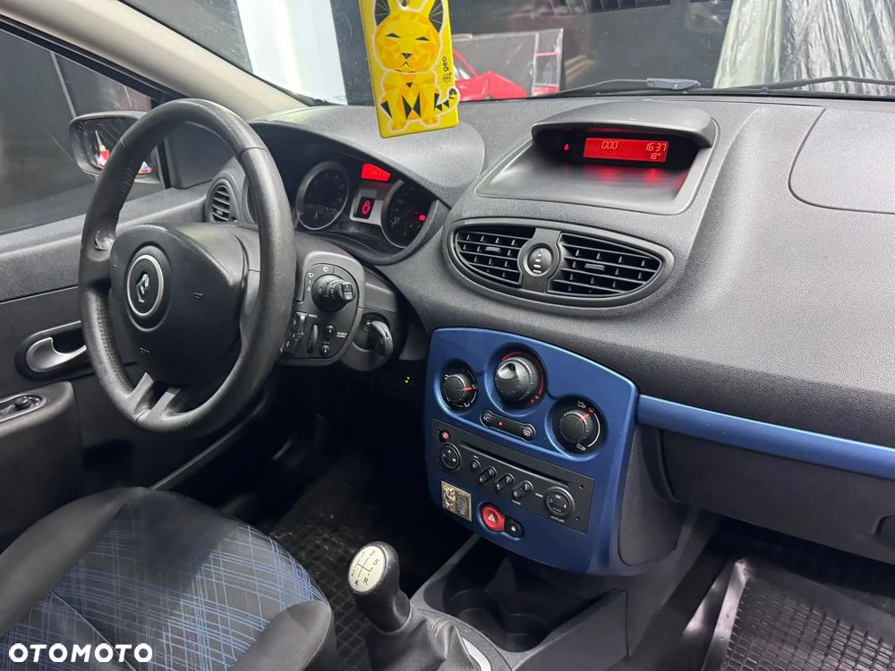 Renault Clio 1.2 16V Authentique - 13