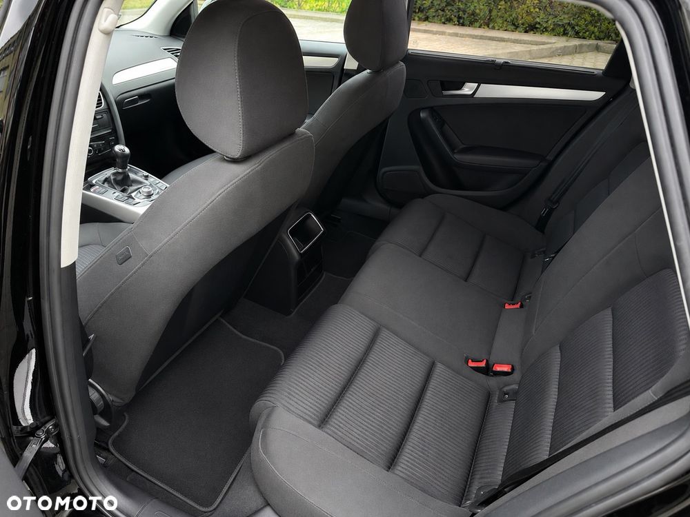 Audi A4 Avant 2.0 TDI Quattro - 11