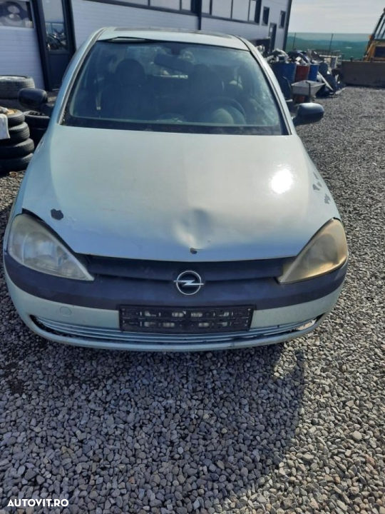 Dezmembrez Opel Corsa C