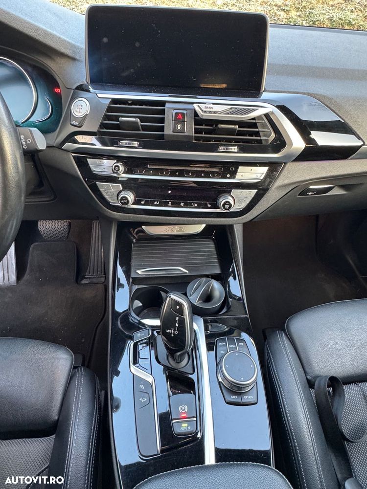 BMW X3 xDrive25d AT Luxury Line - 10