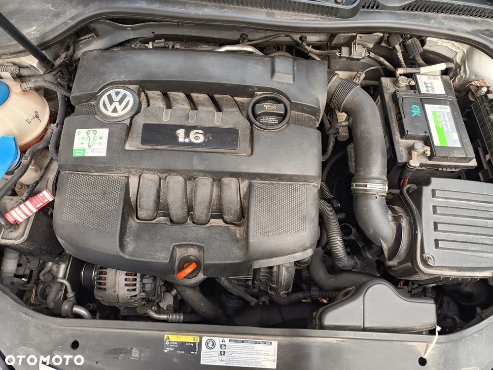 Volkswagen Golf 1.6 Sportline - 11