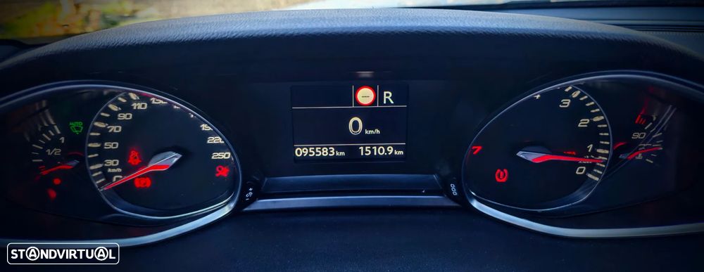 Peugeot 308 PureTech 130 EAT6 Stop & Start GT-Line Edition - 19