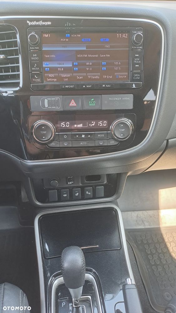 Mitsubishi Outlander 2.0 Instyle Navi 4WD CVT - 7