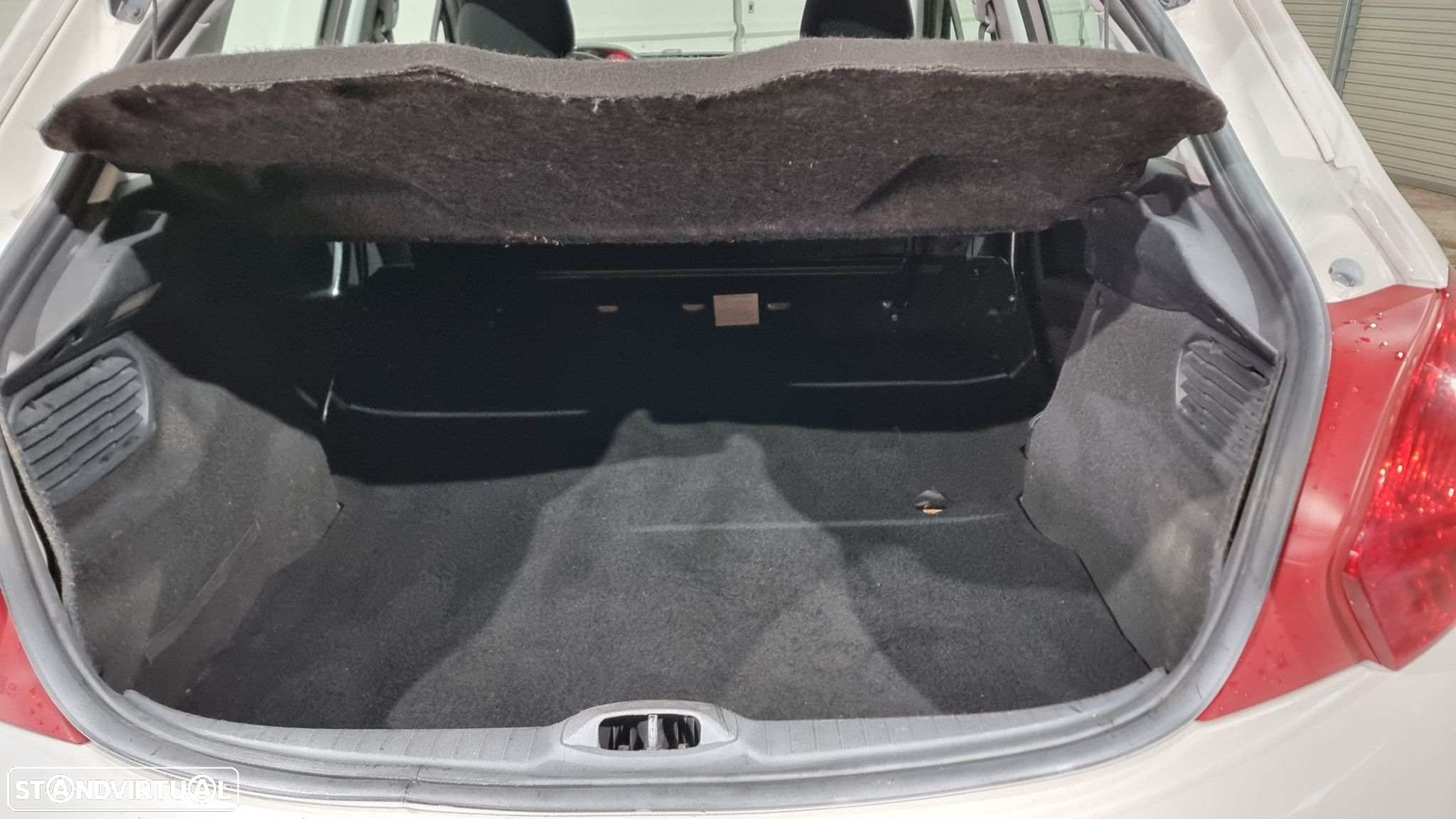 Peugeot 208 1.6 e-HDi Active - 6
