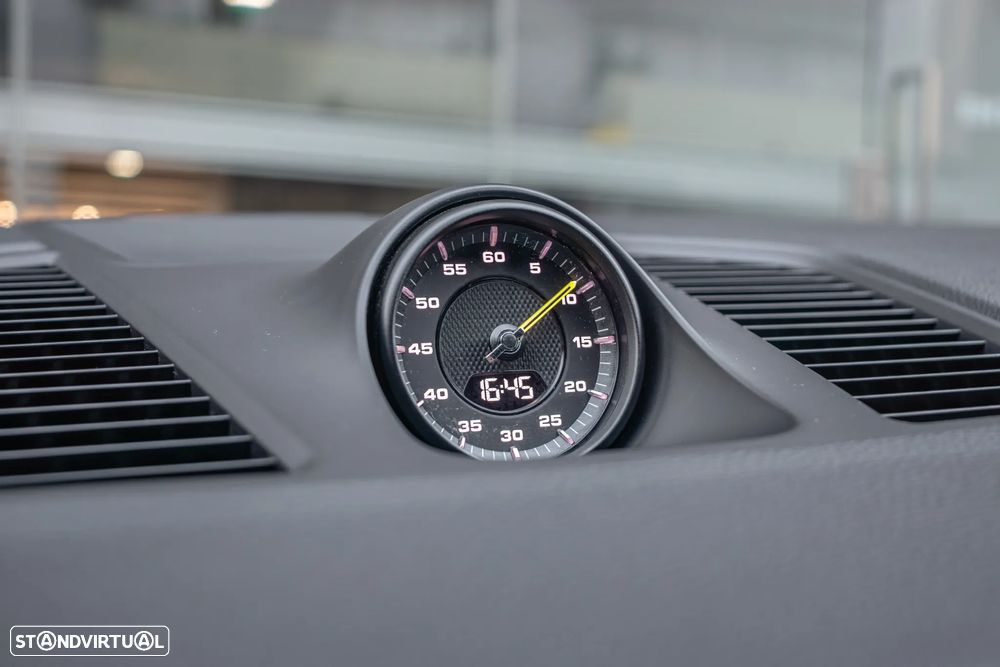 Porsche Cayenne Coupé E-Hybrid - 33