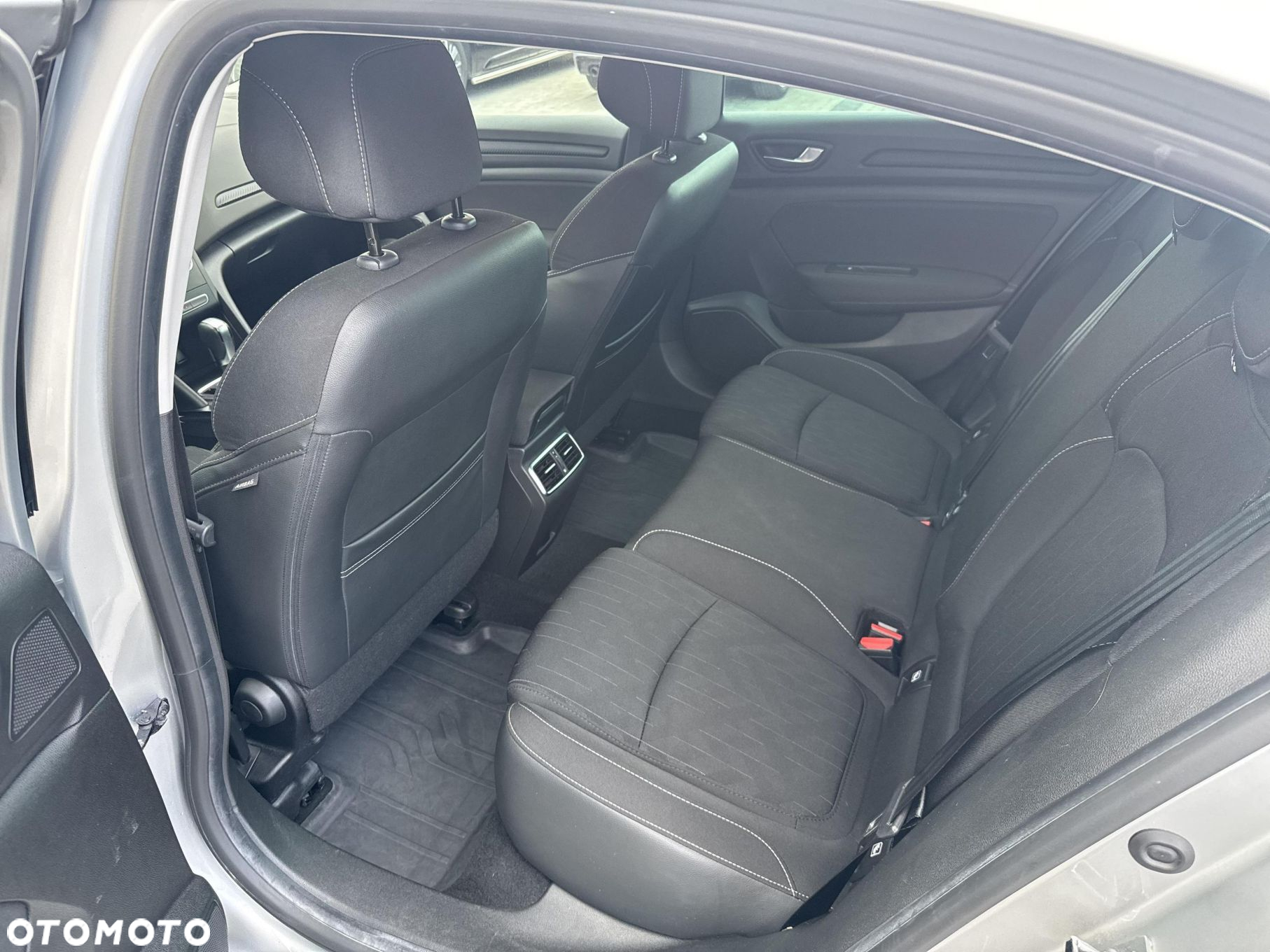 Renault Megane 1.5 dCi Limited EDC - 12
