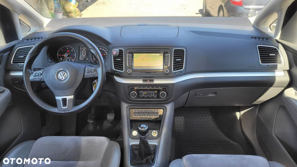 Volkswagen Sharan 2.0 TDI 4Motion BlueMotion Technology Highline - 9