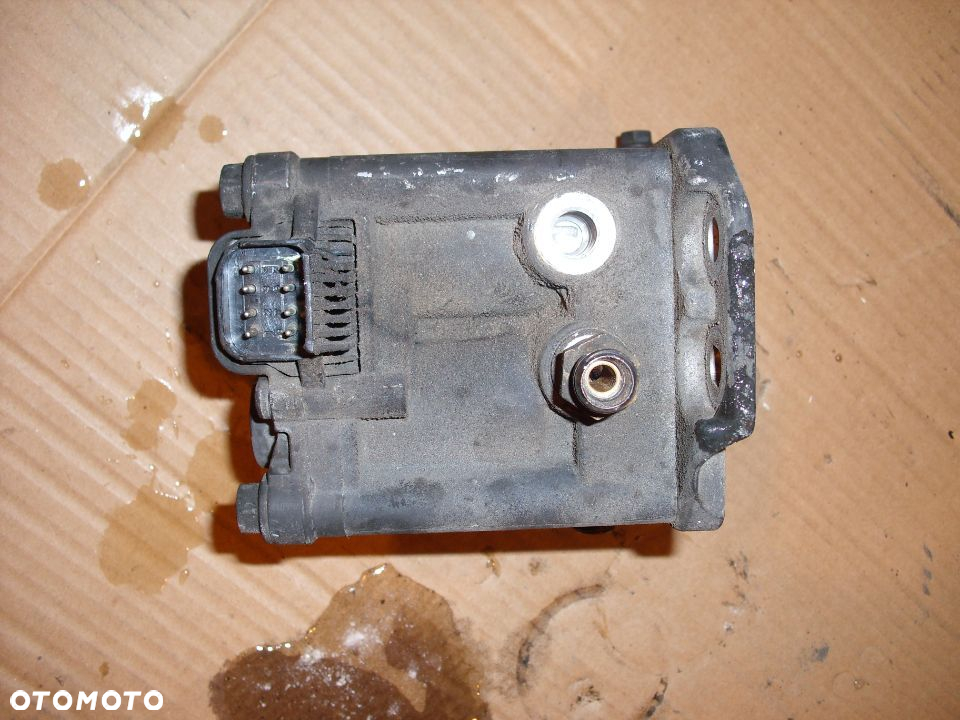 BLOK ZAWORÓW EGR SCANIA R XPI 4088534 - 4