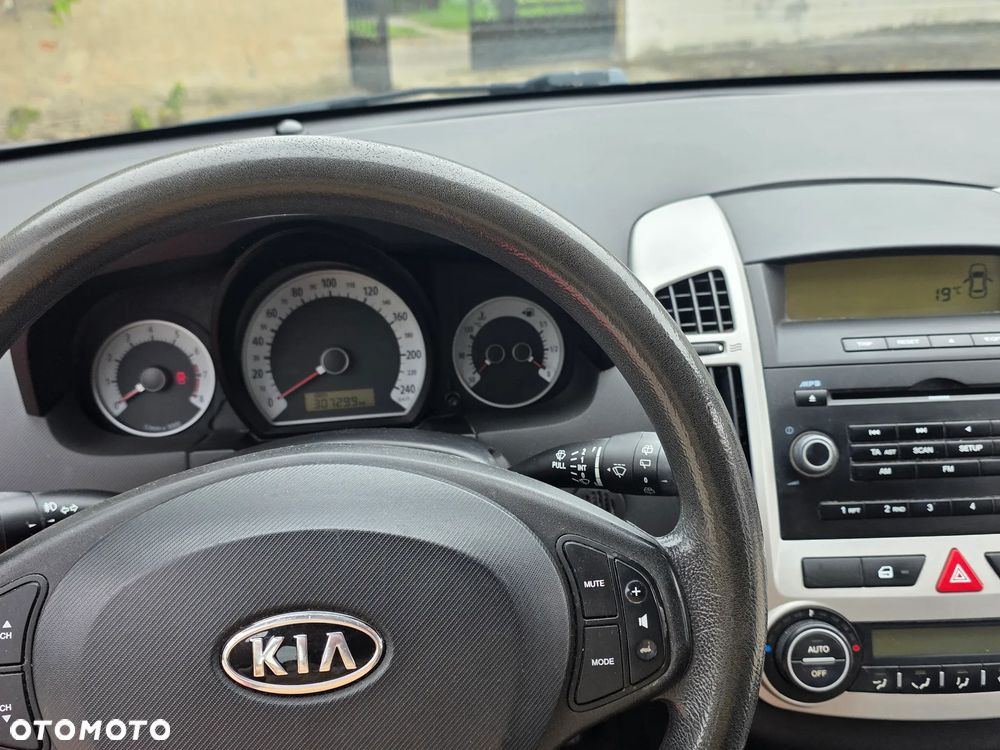 Kia Ceed 1.4 Comfort - 11