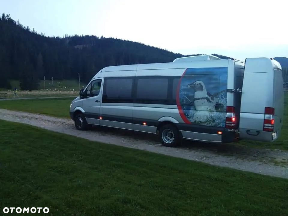 Mercedes-Benz Sprinter - 2