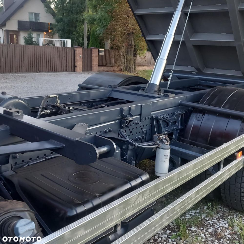 Mercedes-Benz Antos - 14