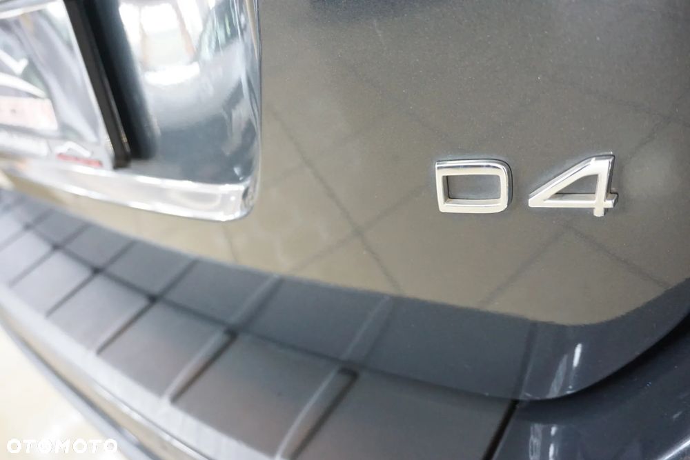Volvo XC 60 D4 Geartronic Kinetic - 17
