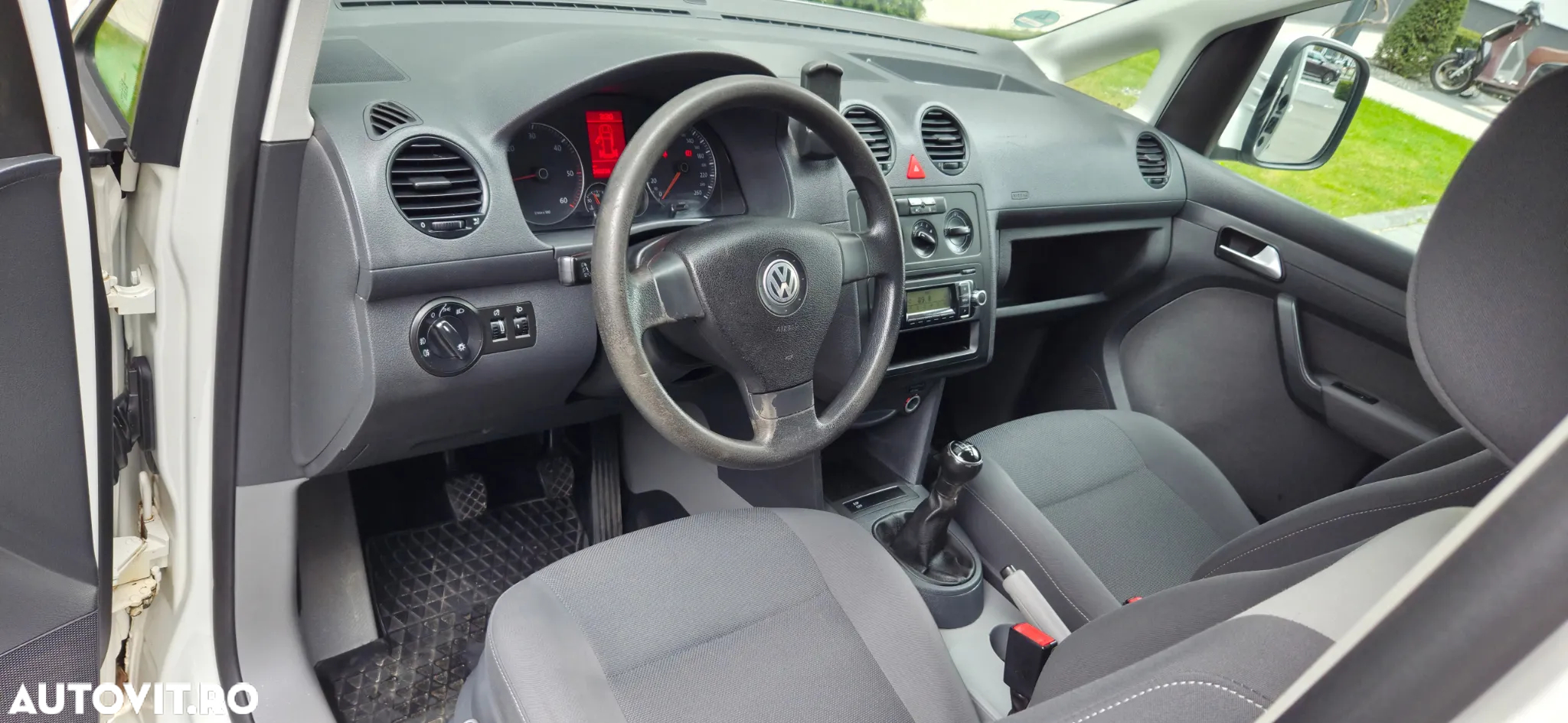 Volkswagen Caddy - 21