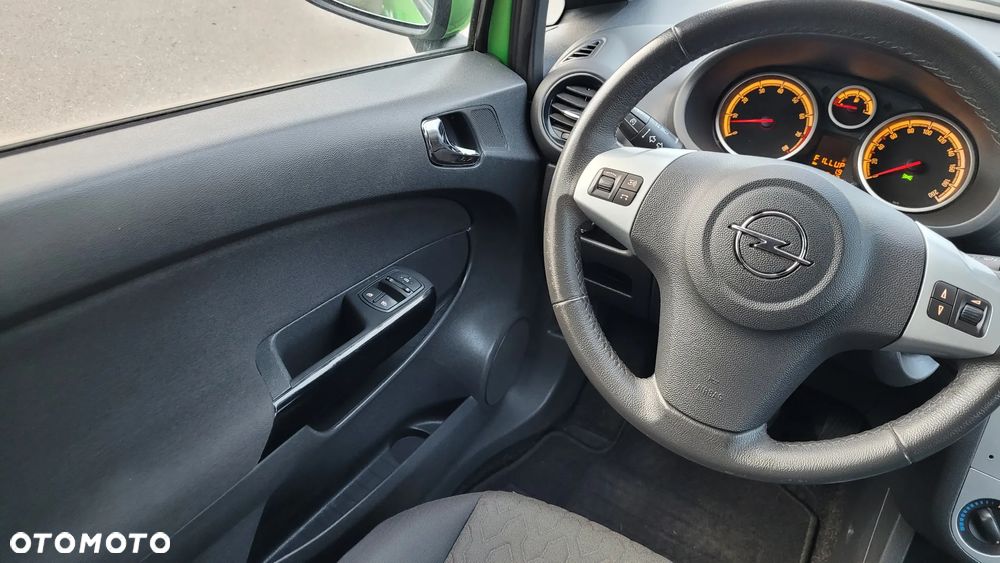 Opel Corsa 1.4 16V Active - 19