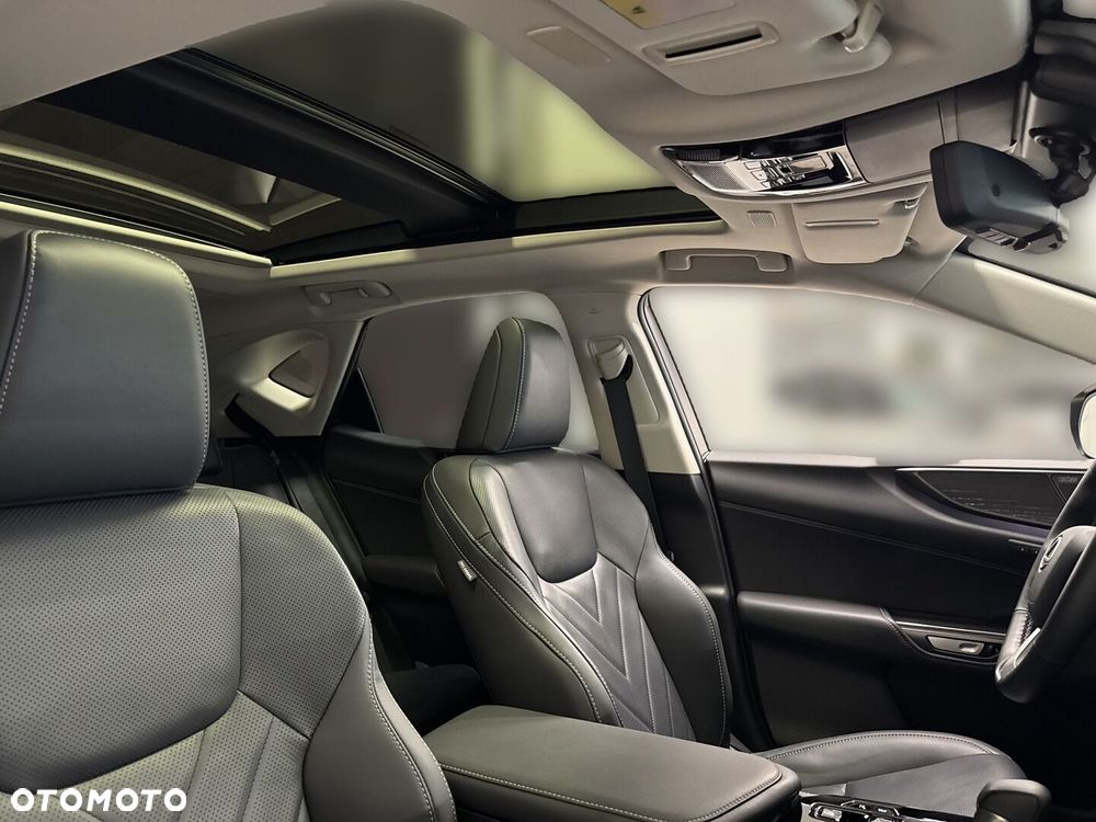 Lexus NX 350h Omotenashi AWD - 28