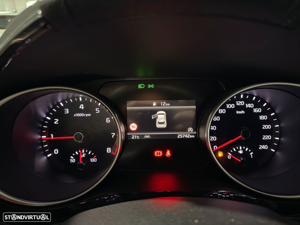 Kia XCeed - 11