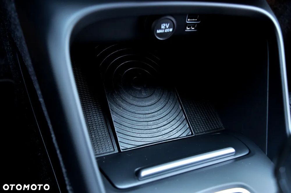 Volvo XC 40 T3 Momentum - 26