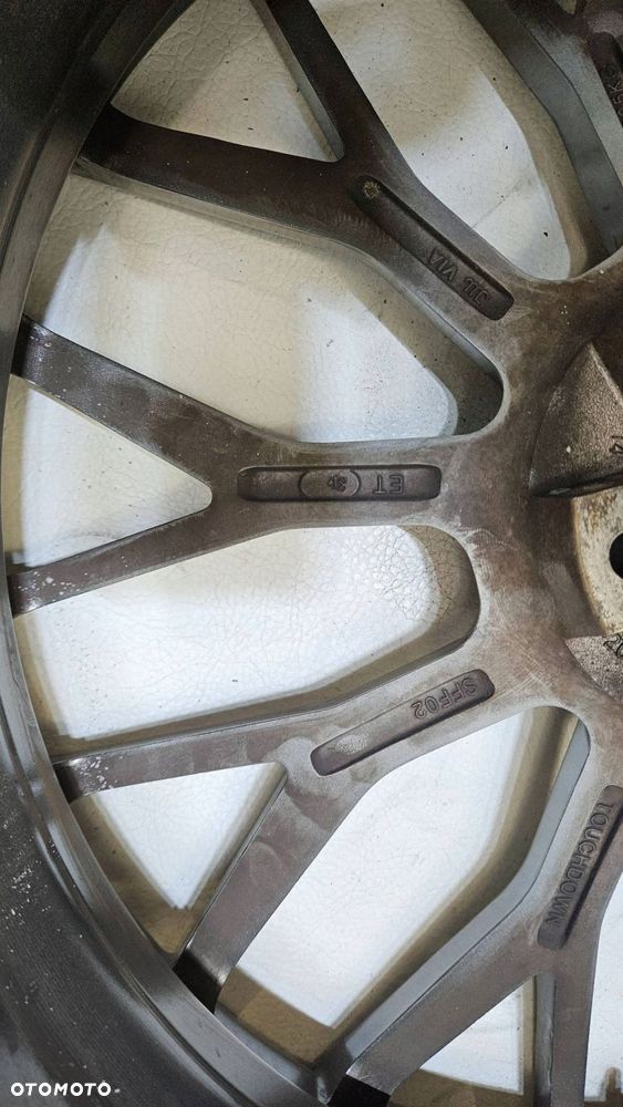 felga aluminiowa via sff02 20'' 8,5j et35 5x112 cb 66,6 - 13