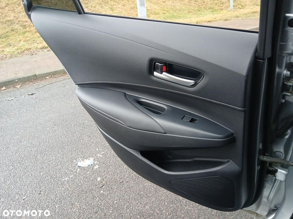 Toyota Corolla 1.8 Hybrid Comfort - 14