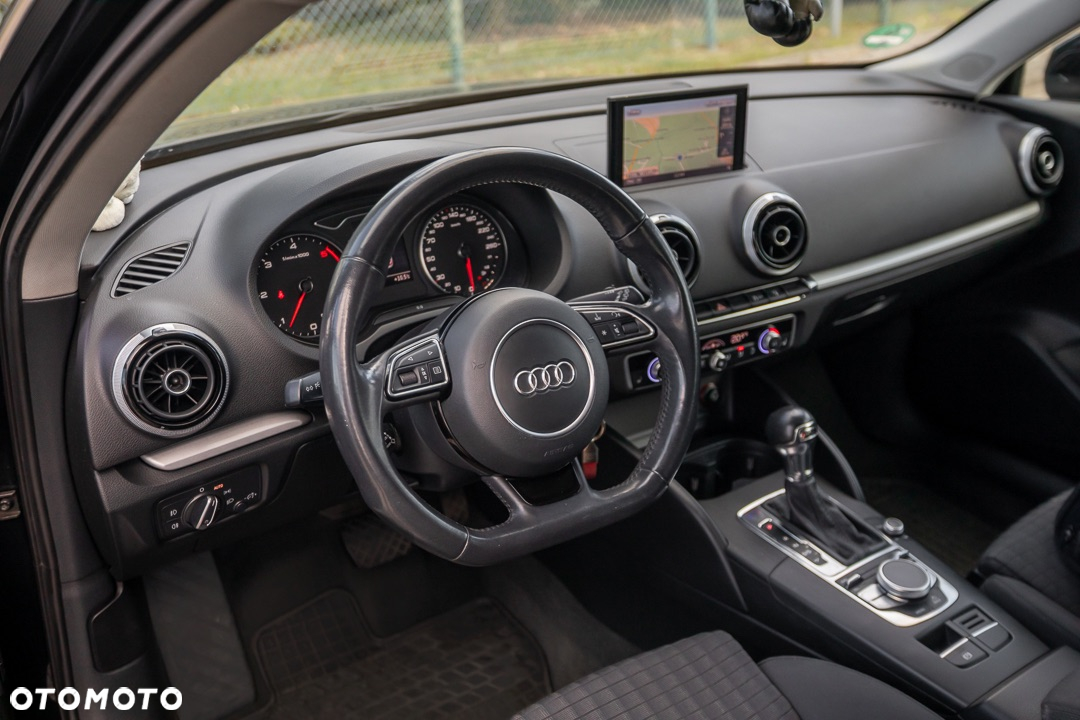 Audi A3 2.0 TDI S tronic sport - 21