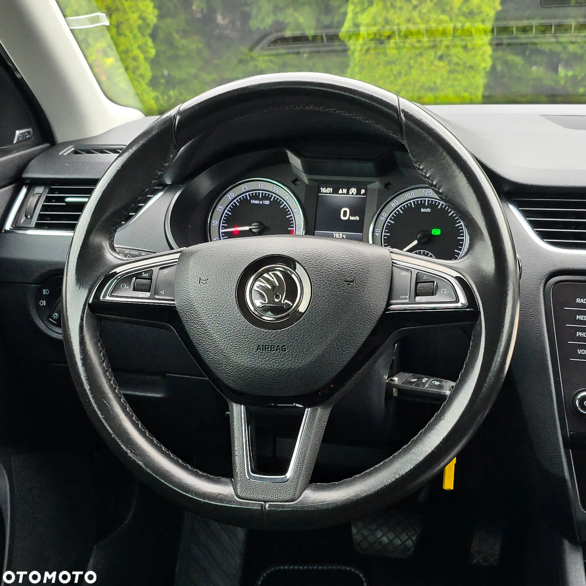 Skoda Octavia Combi 1.6 TDI DSG Style - 26