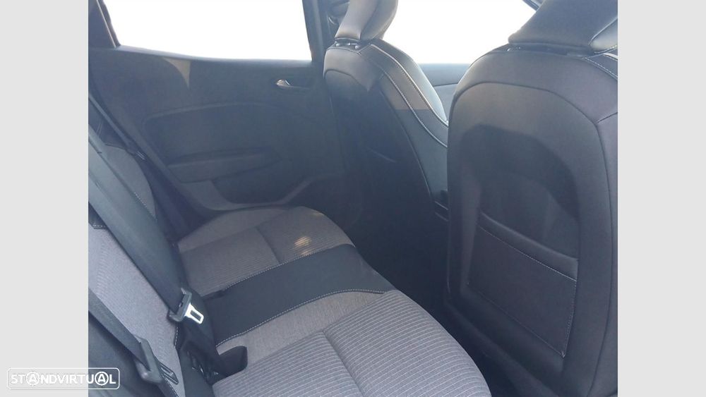 Renault Clio 1.0 TCe Techno Bi-Fuel - 18