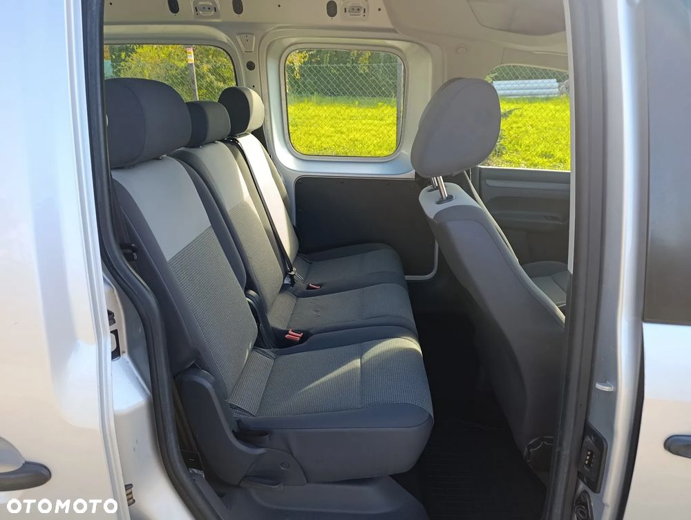 Volkswagen Caddy Maxi - 17