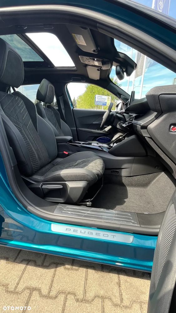 Peugeot 2008 PureTech mHEV GT Exclusive e-DCS6 - 10