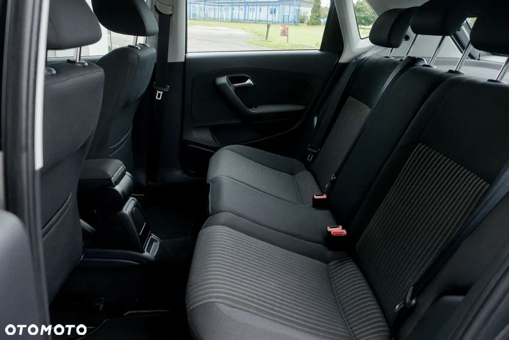 Volkswagen Polo 1.4 16V Comfortline - 35