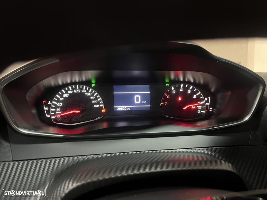 Peugeot 2008 1.2 PureTech Style - 12
