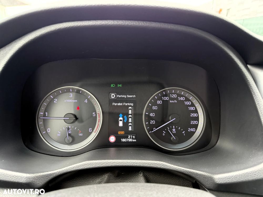 Hyundai Tucson 2.0 CRDI 4WD 6AT Premium+ - 26