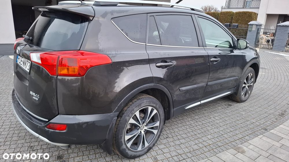 Toyota RAV4 - 8