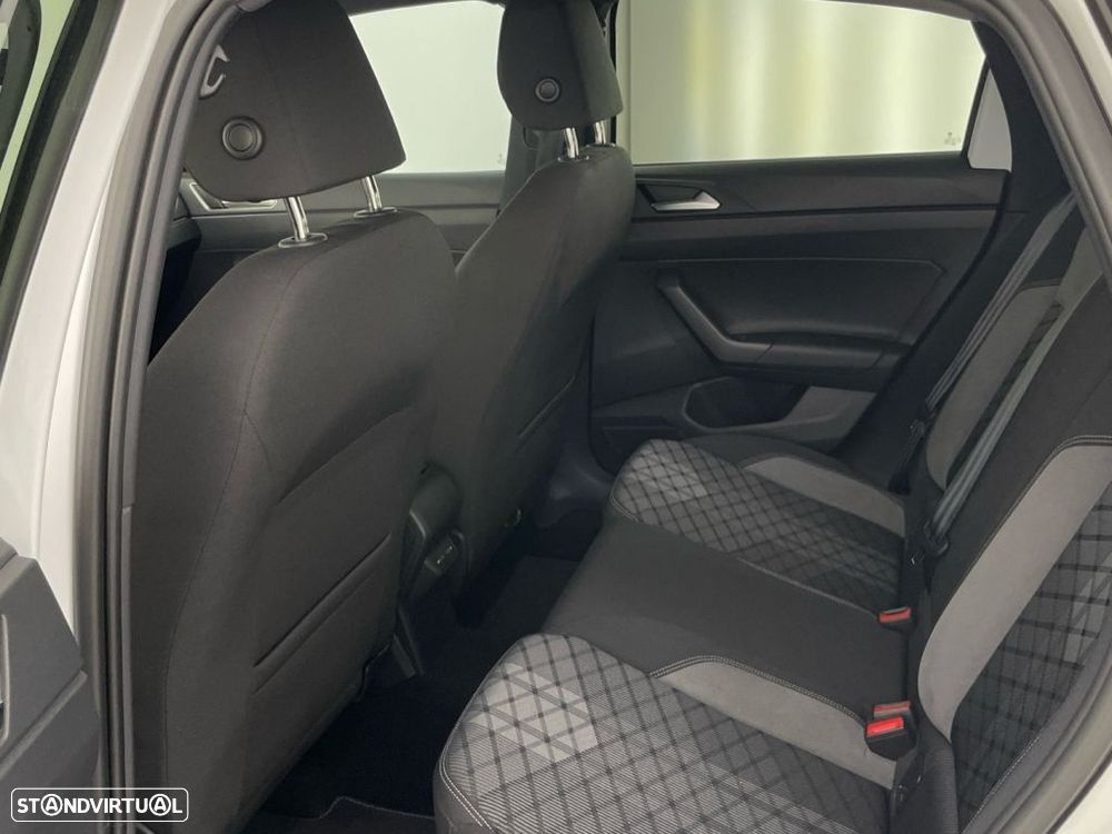 VW T-Cross 1.0 TSI BlackStyle DSG - 12