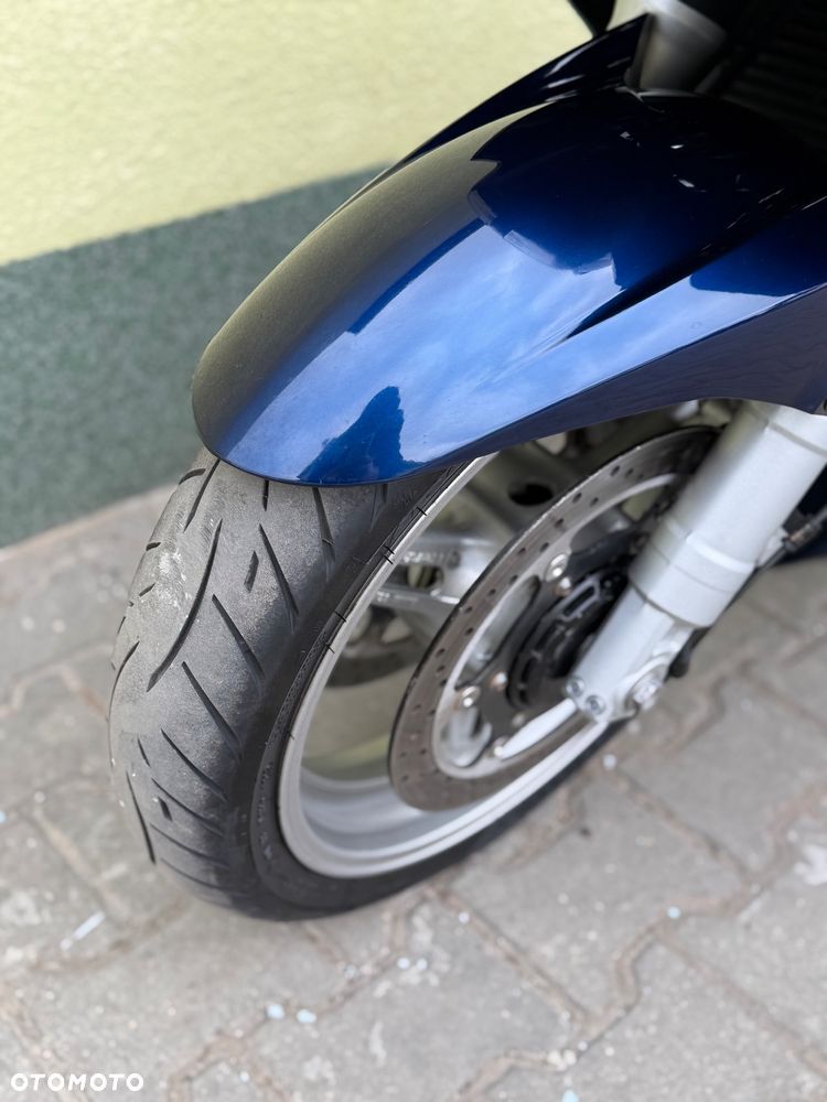 Yamaha FJR - 27