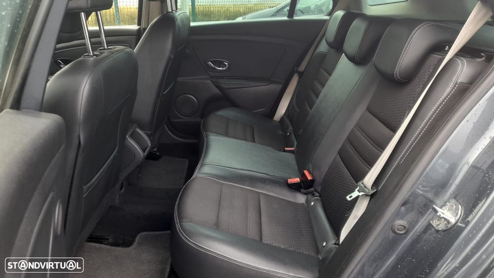 Renault Mégane Sport Tourer 1.5 dCi Bose Edition J18 - 14