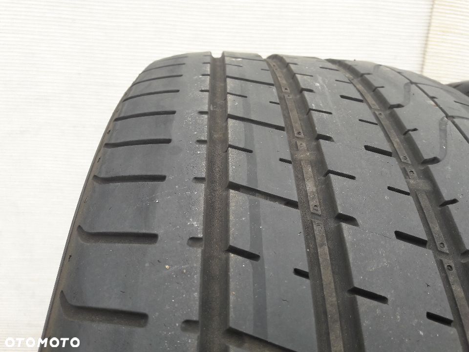 PIRELLI P ZERO RO1 255.40.21 - 2