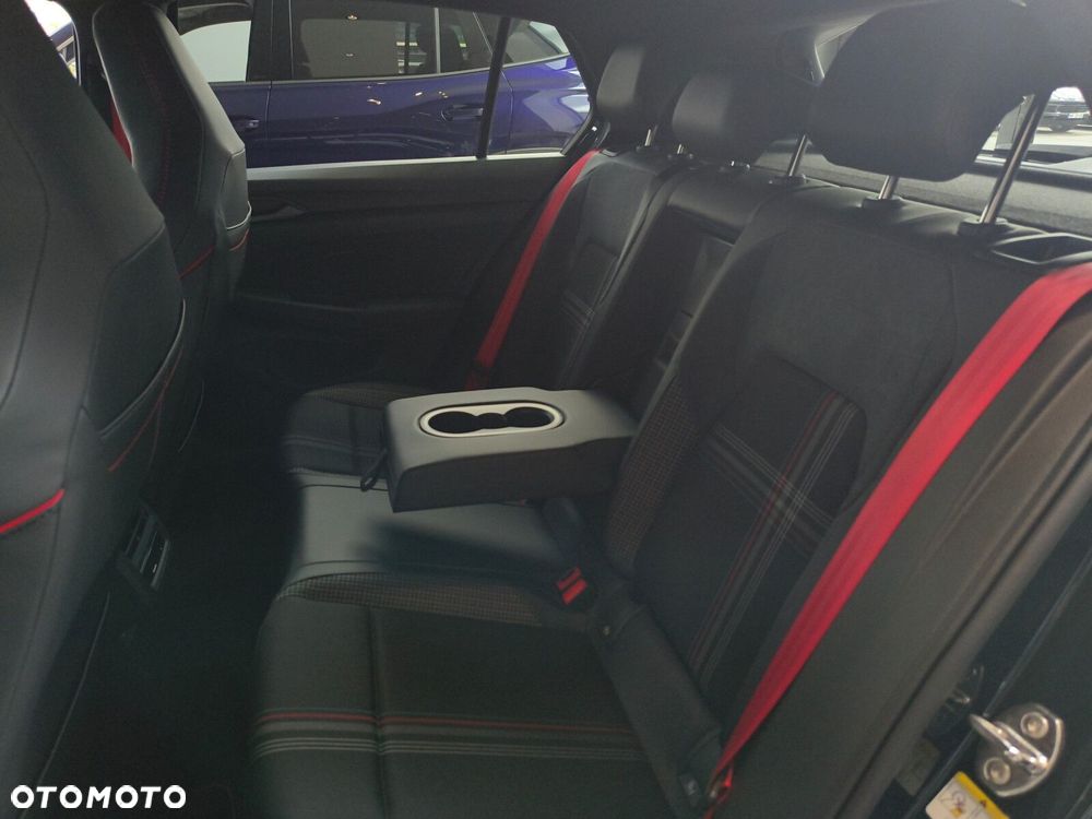 Volkswagen Golf 2.0 TSI GTI Edition 50 DSG - 35