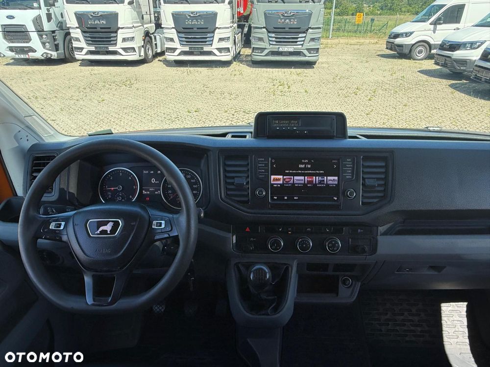 MAN TGE 3.180 DOKA - Tył napęd 6-osobowa - 10