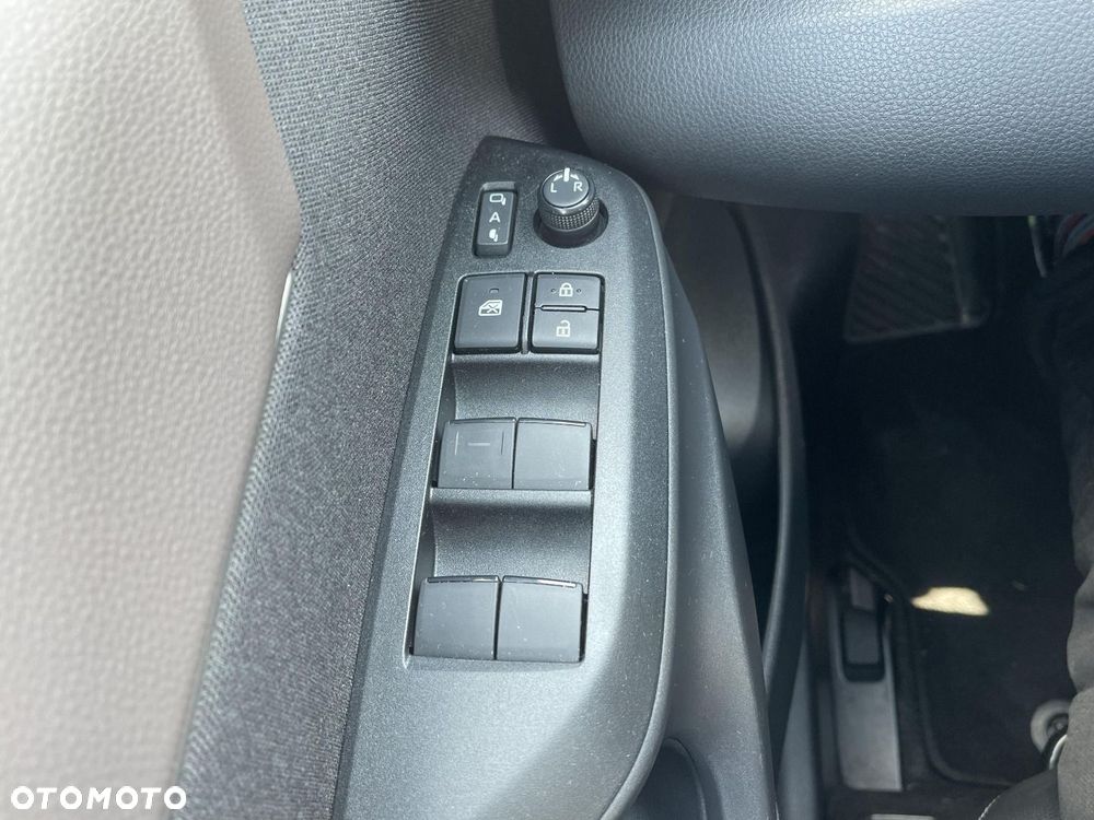 Toyota Yaris Cross - 17